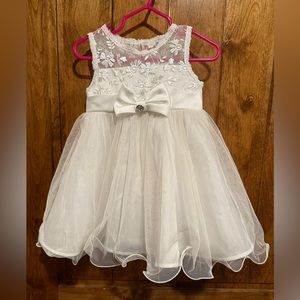 White flower girl dress size 18 months
